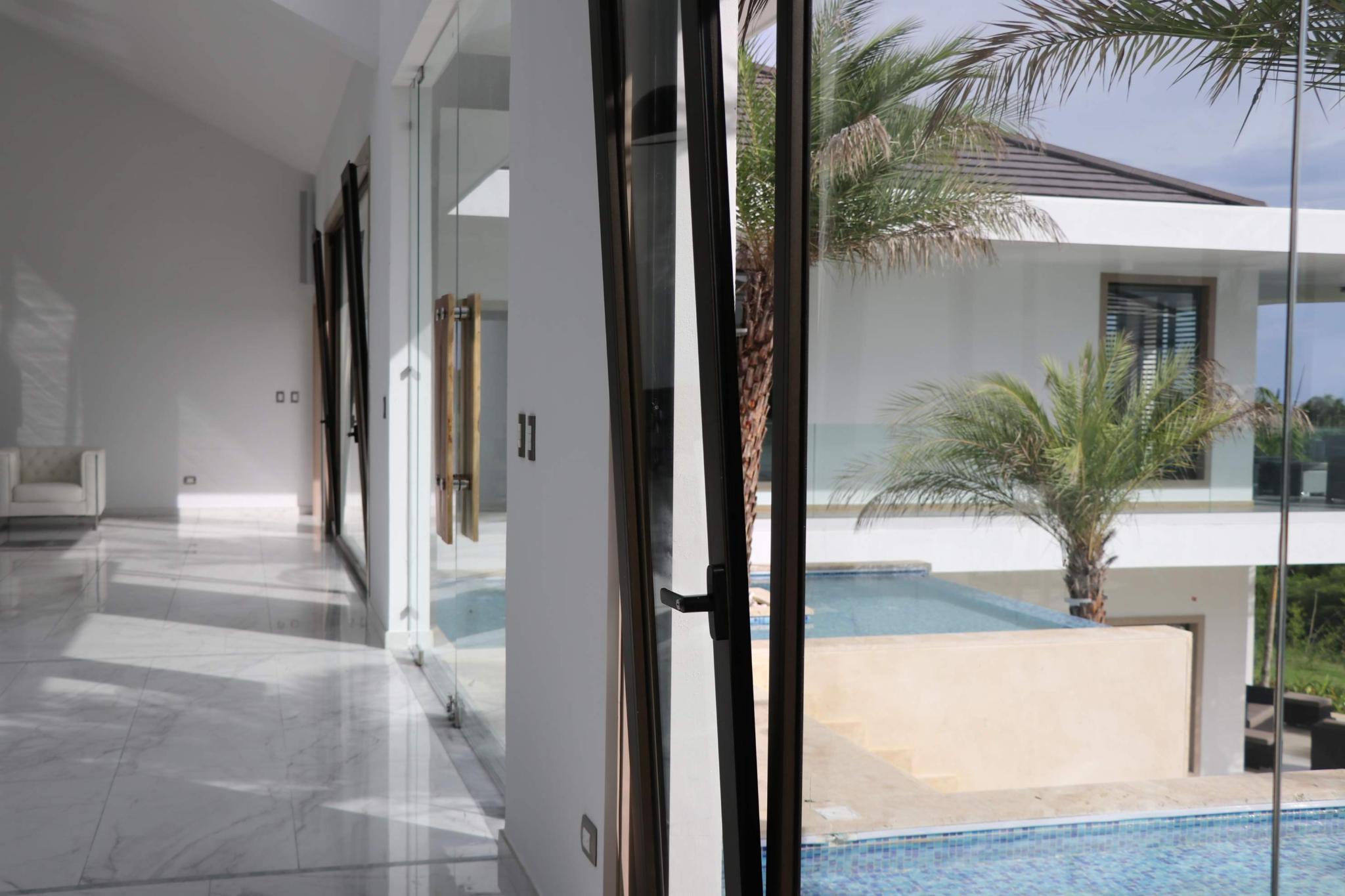 Envolvente puertas ventanas abatibles 4