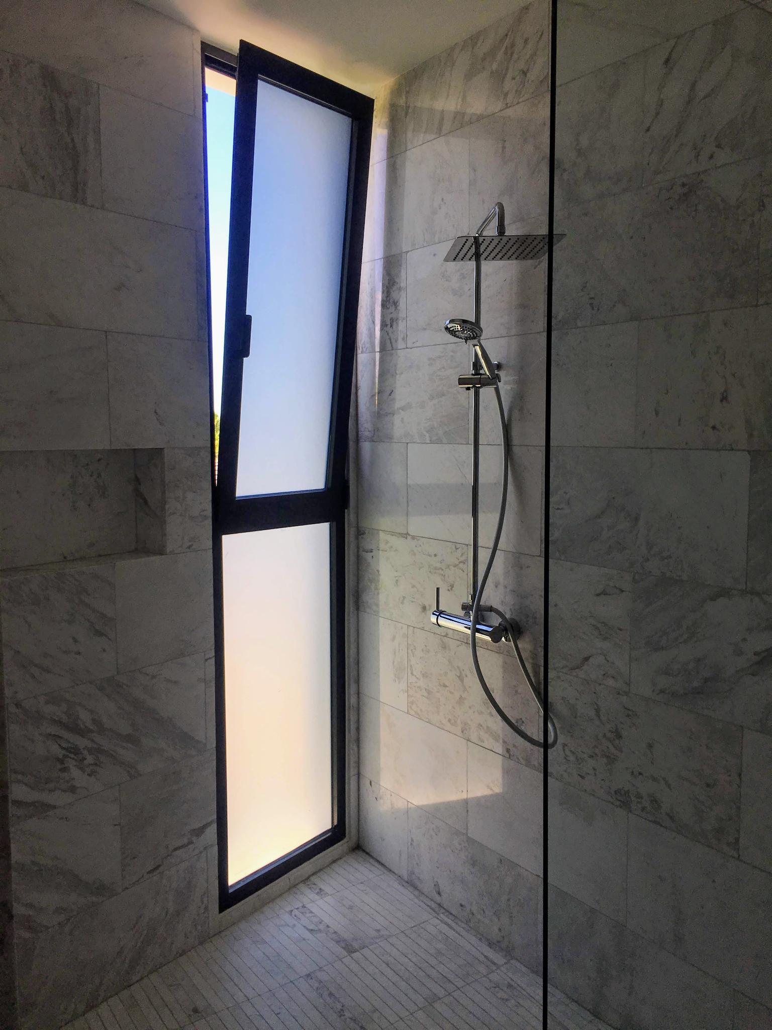 Envolvente ventana oscilo batiente apertura oscilo