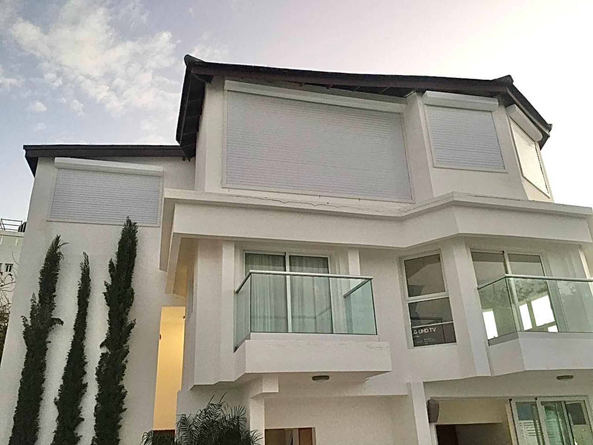 Proteccion solar shutters anticiclonicos 6